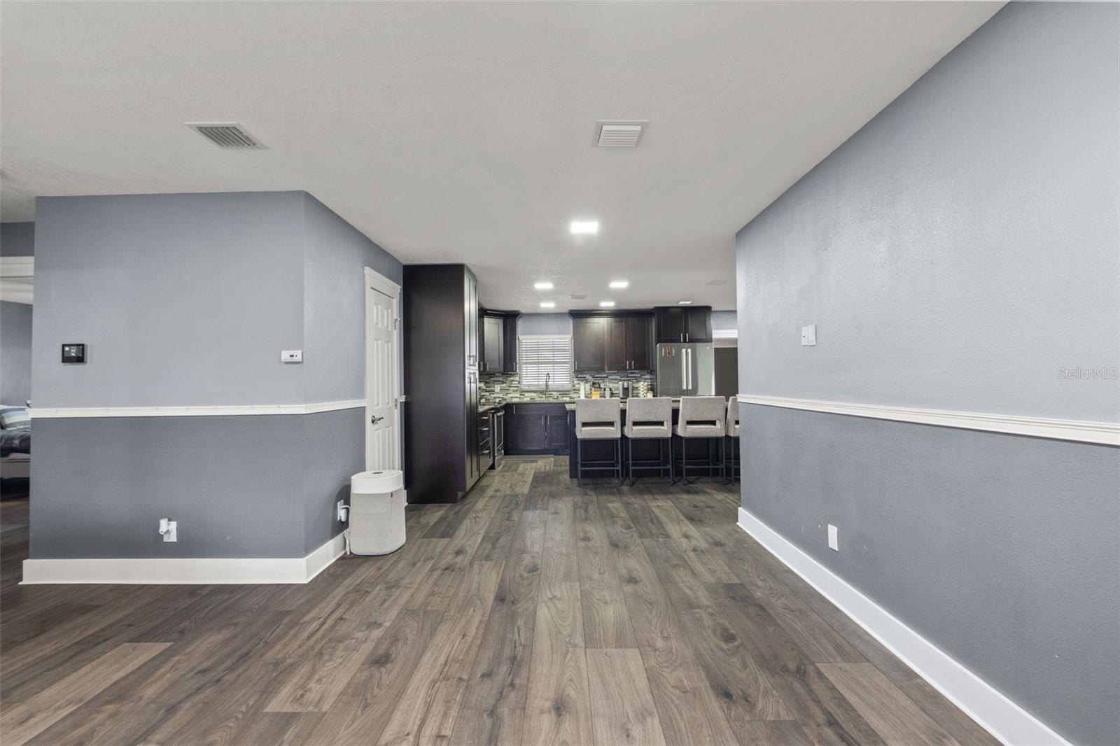 SILVER LAKE ESTATES - Residential