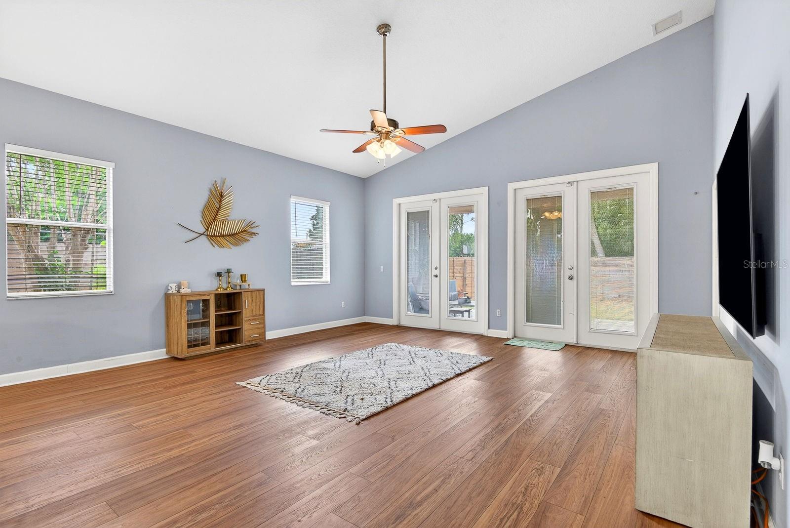 SEMINOLE PARK - Residential