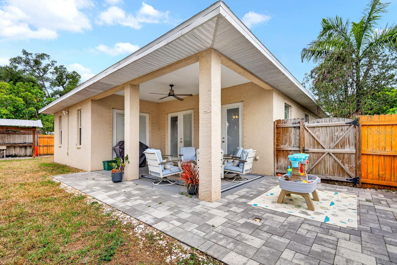SEMINOLE PARK - Residential