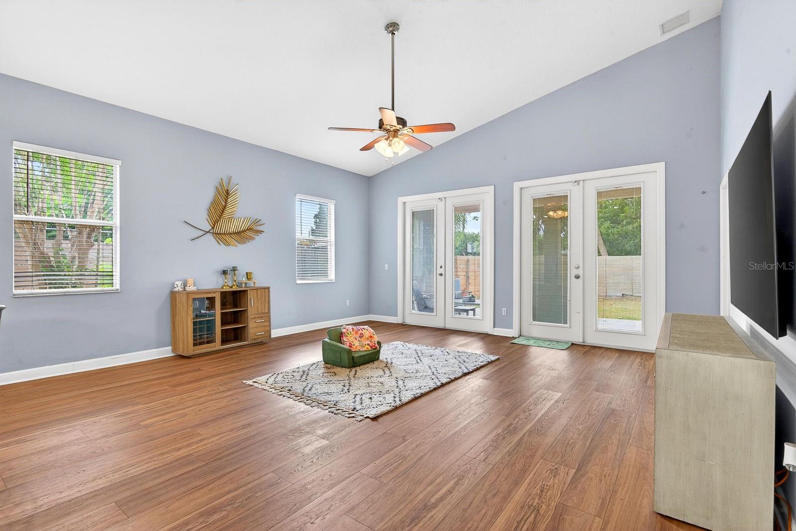 SEMINOLE PARK - Residential