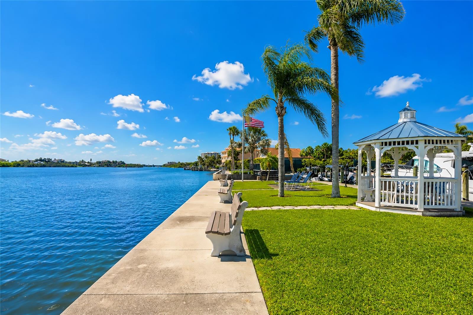 HARBOR TOWERS Y & R - Residential