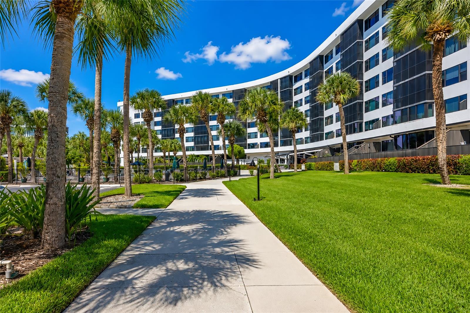 HARBOR TOWERS Y & R - Residential
