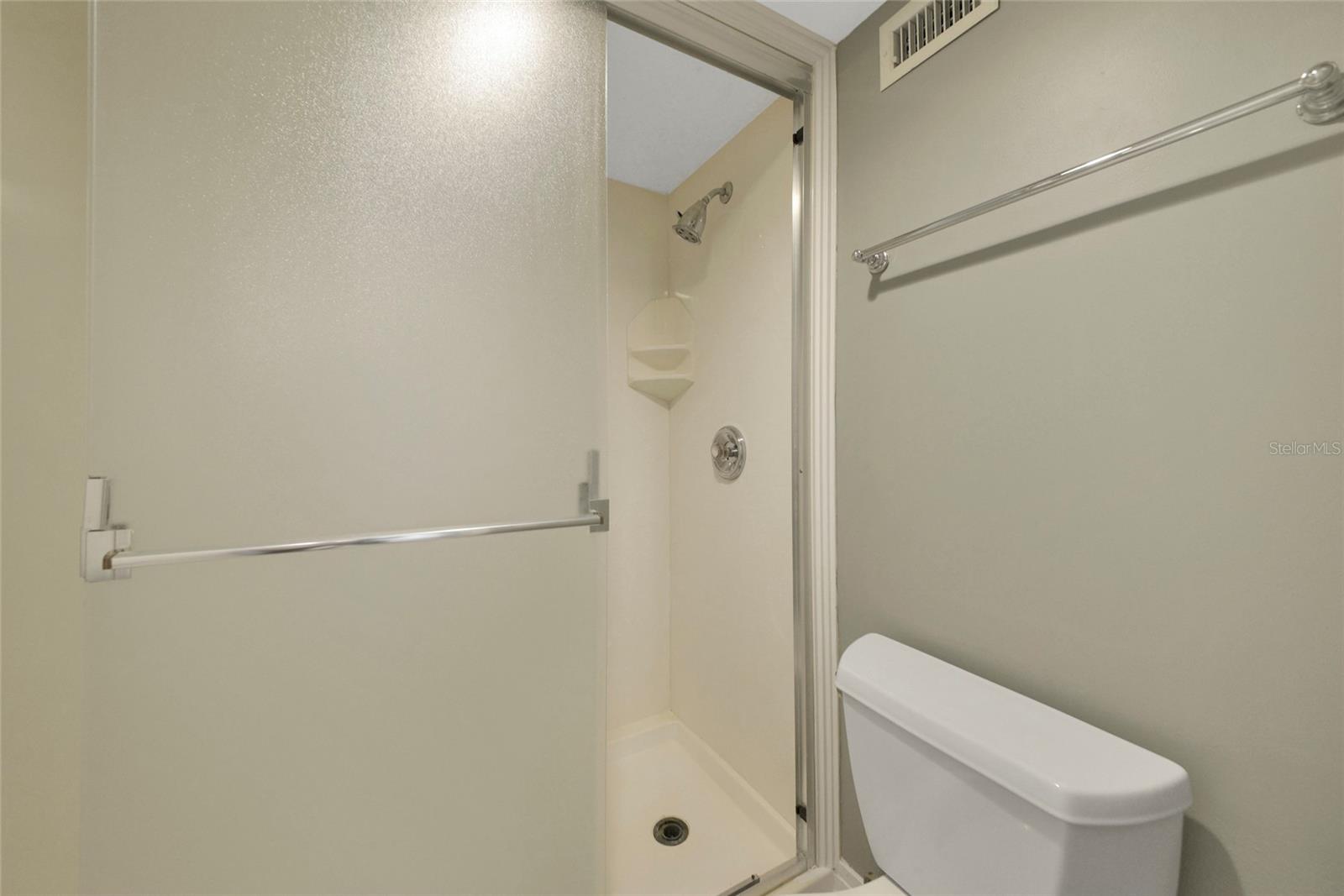HARBOR TOWERS Y & R - Residential