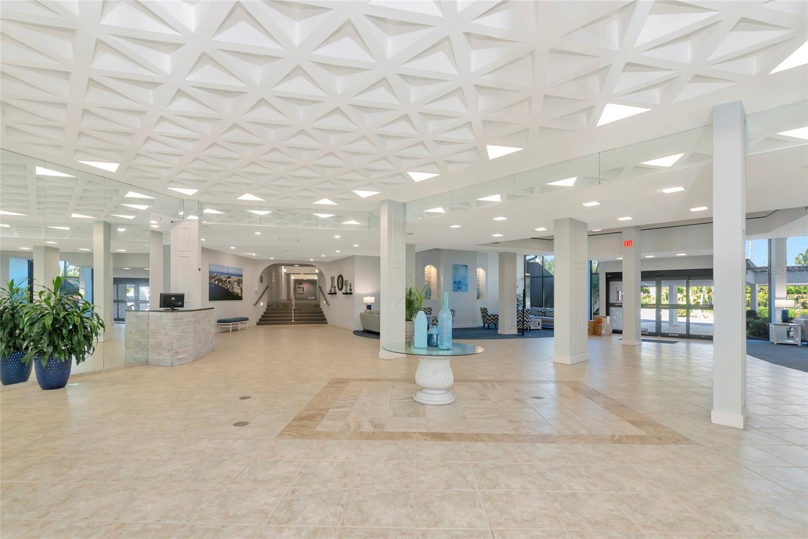 HARBOR TOWERS Y & R - Residential