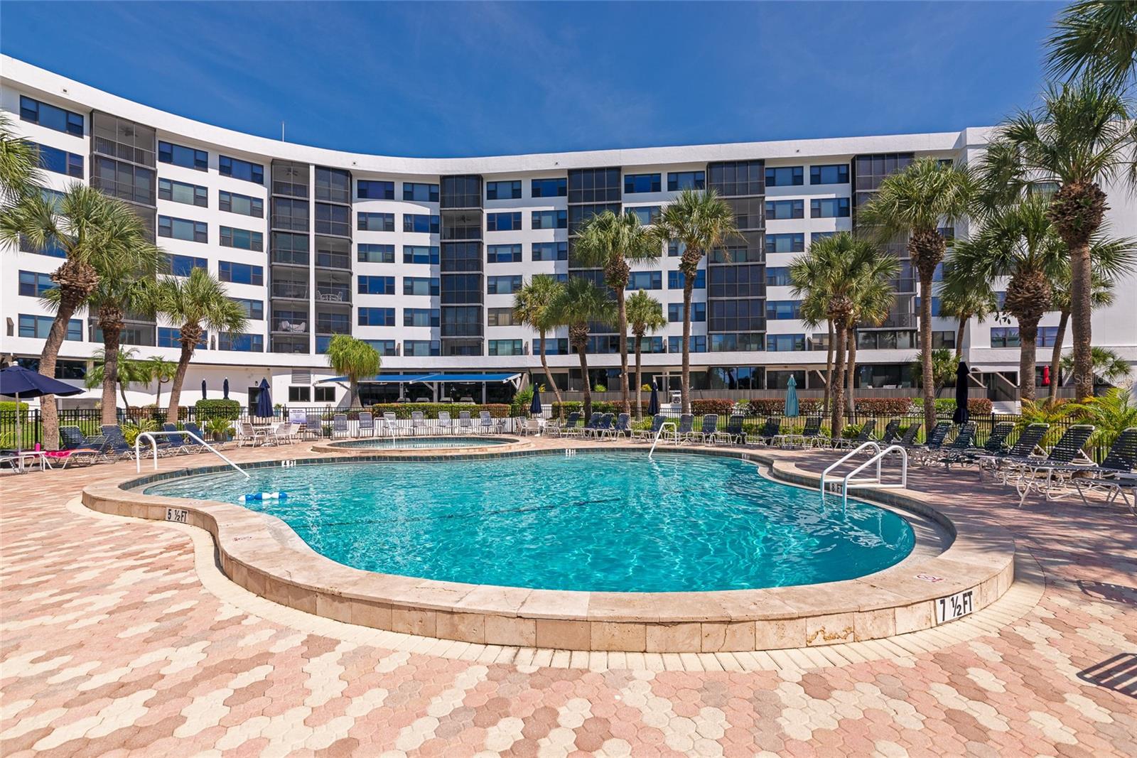 HARBOR TOWERS Y & R - Residential