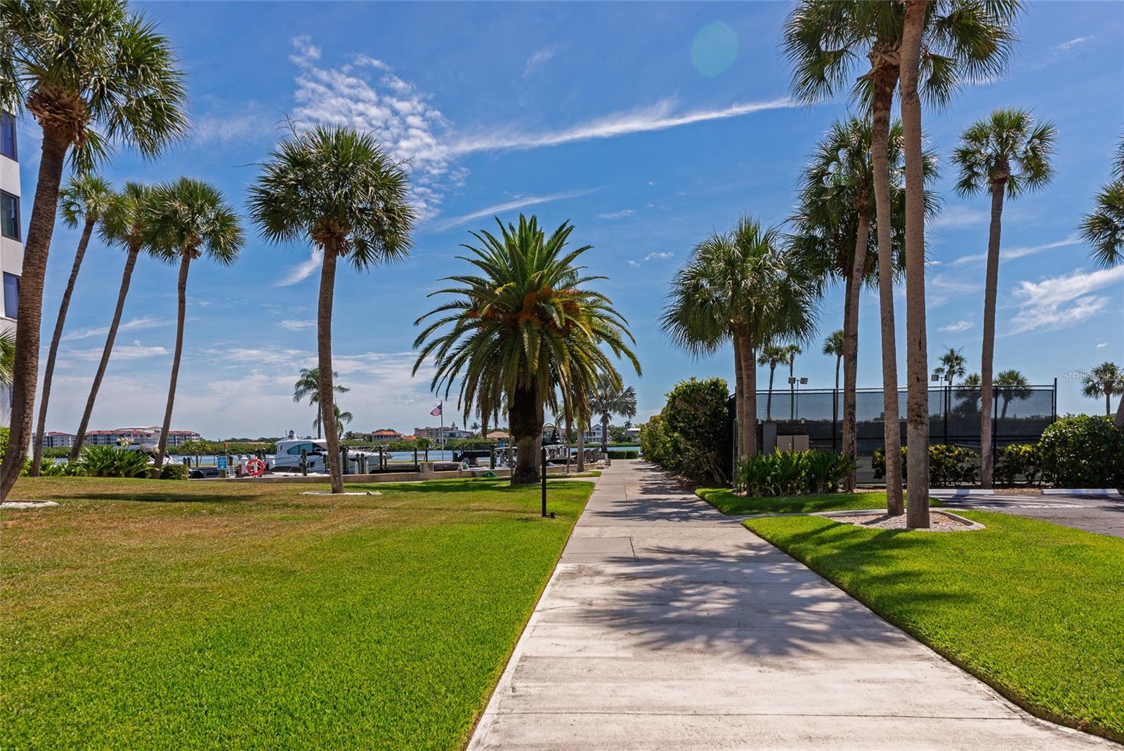HARBOR TOWERS Y & R - Residential