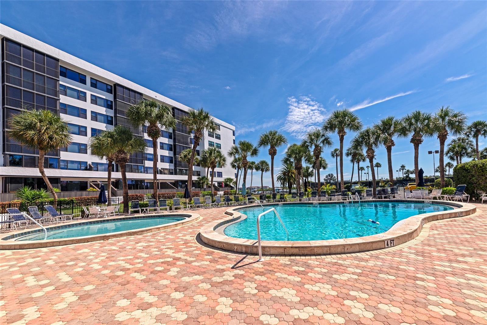 HARBOR TOWERS Y & R - Residential