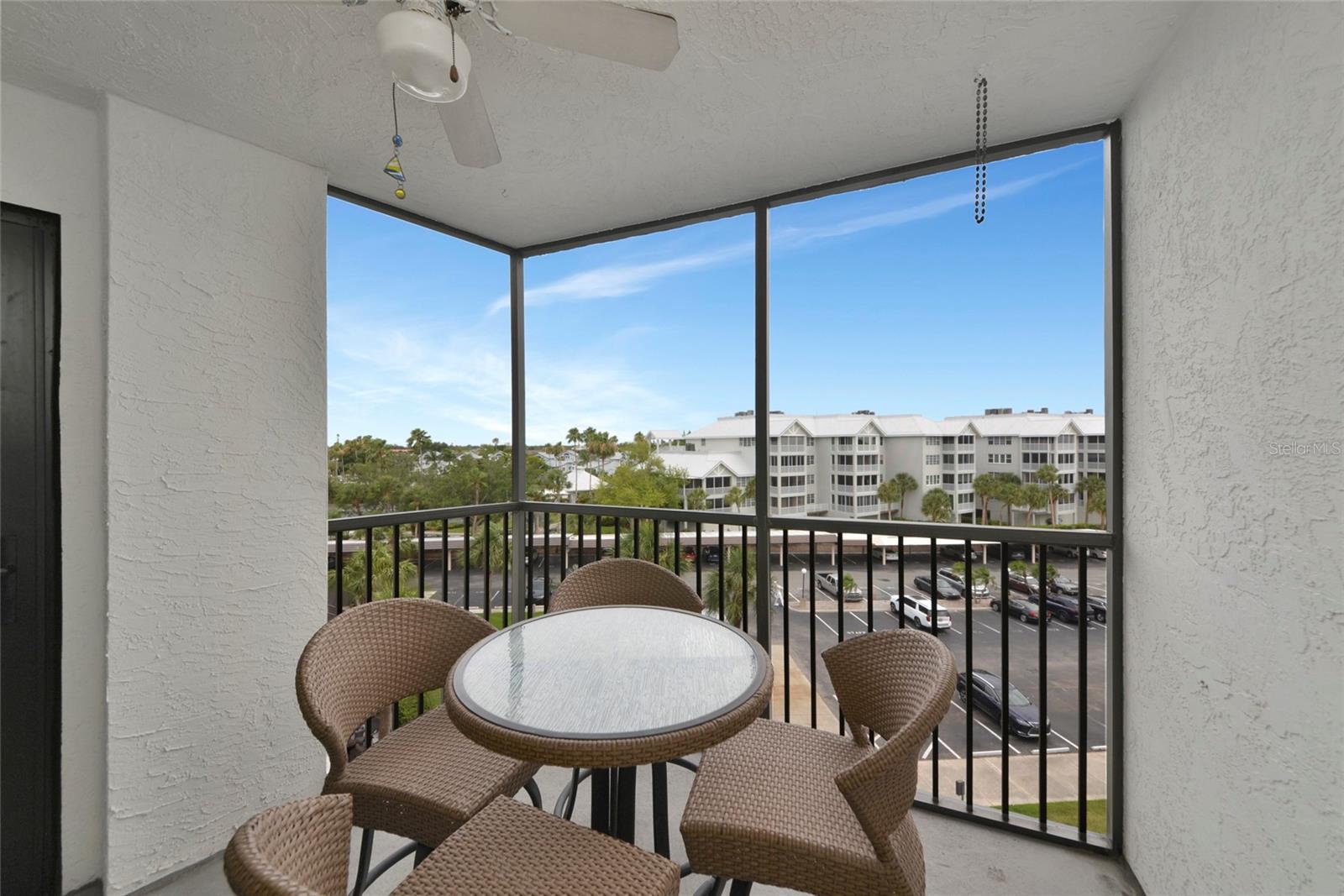 HARBOR TOWERS Y & R - Residential