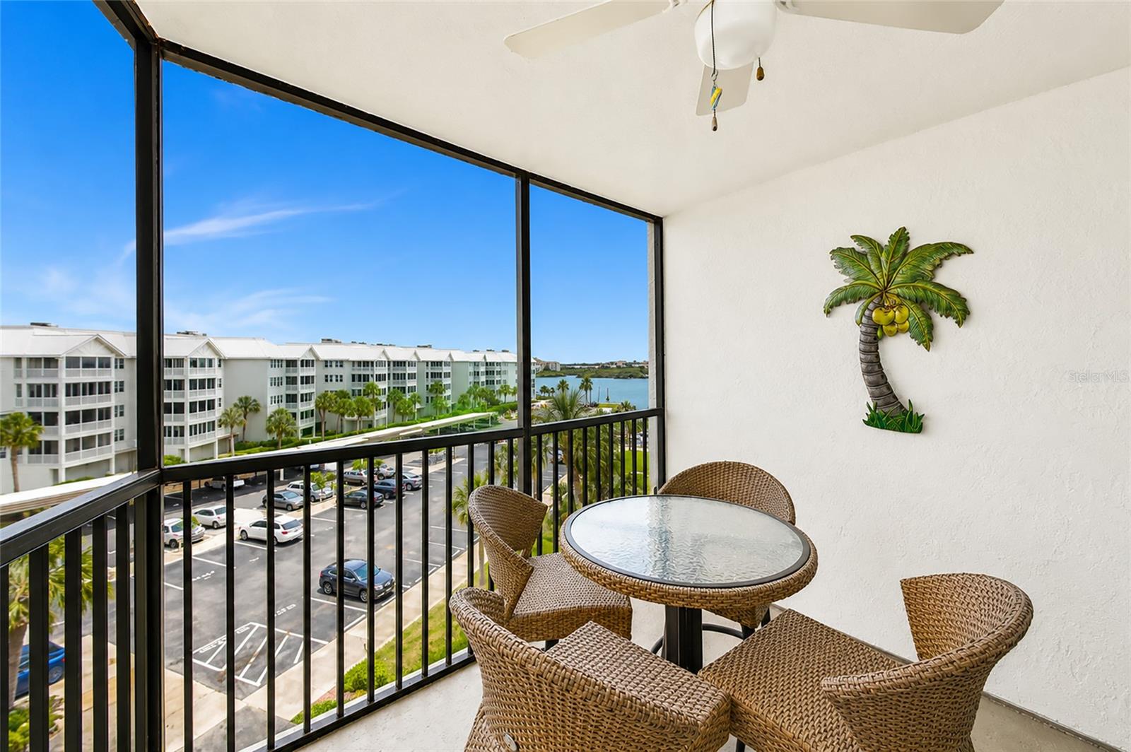 HARBOR TOWERS Y & R - Residential