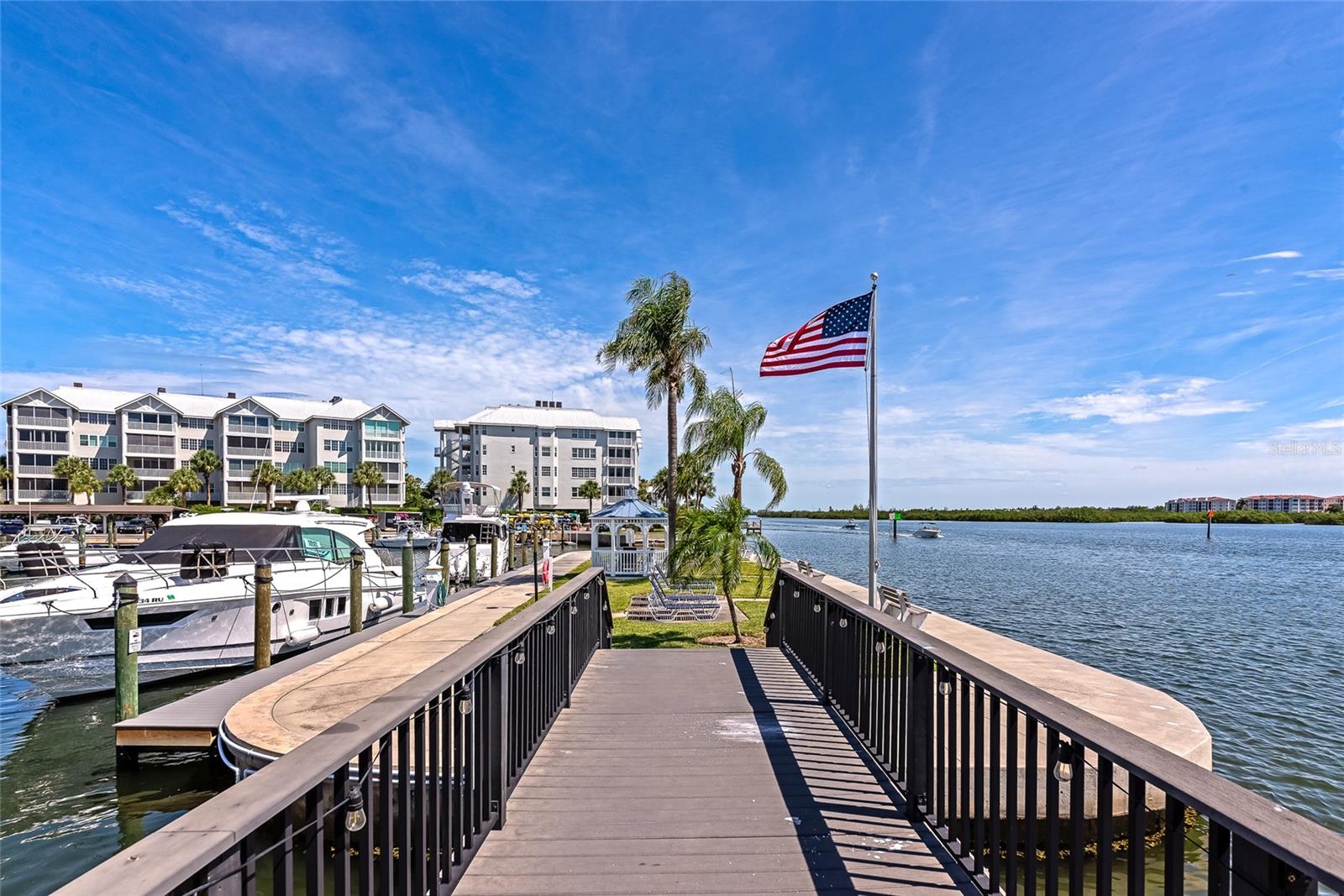 HARBOR TOWERS Y & R - Residential