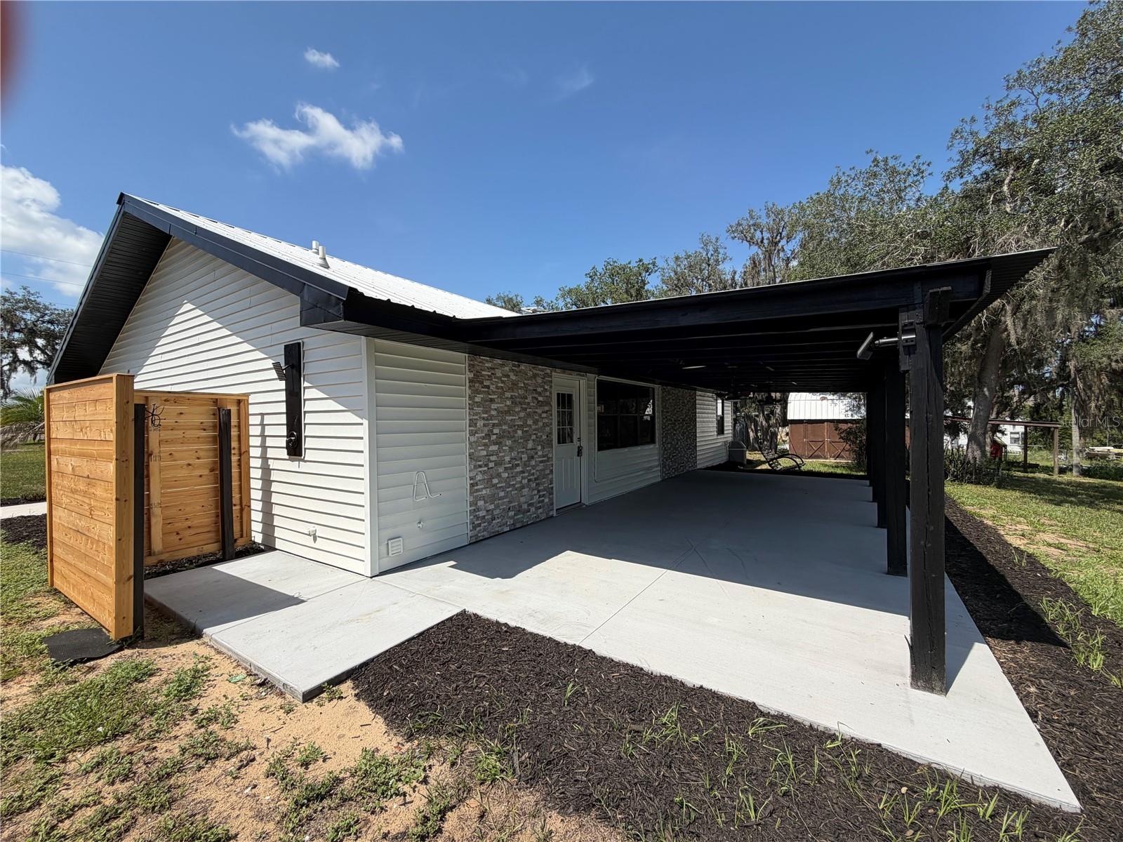 GOLDENBOUGH T A YARNELL - Residential