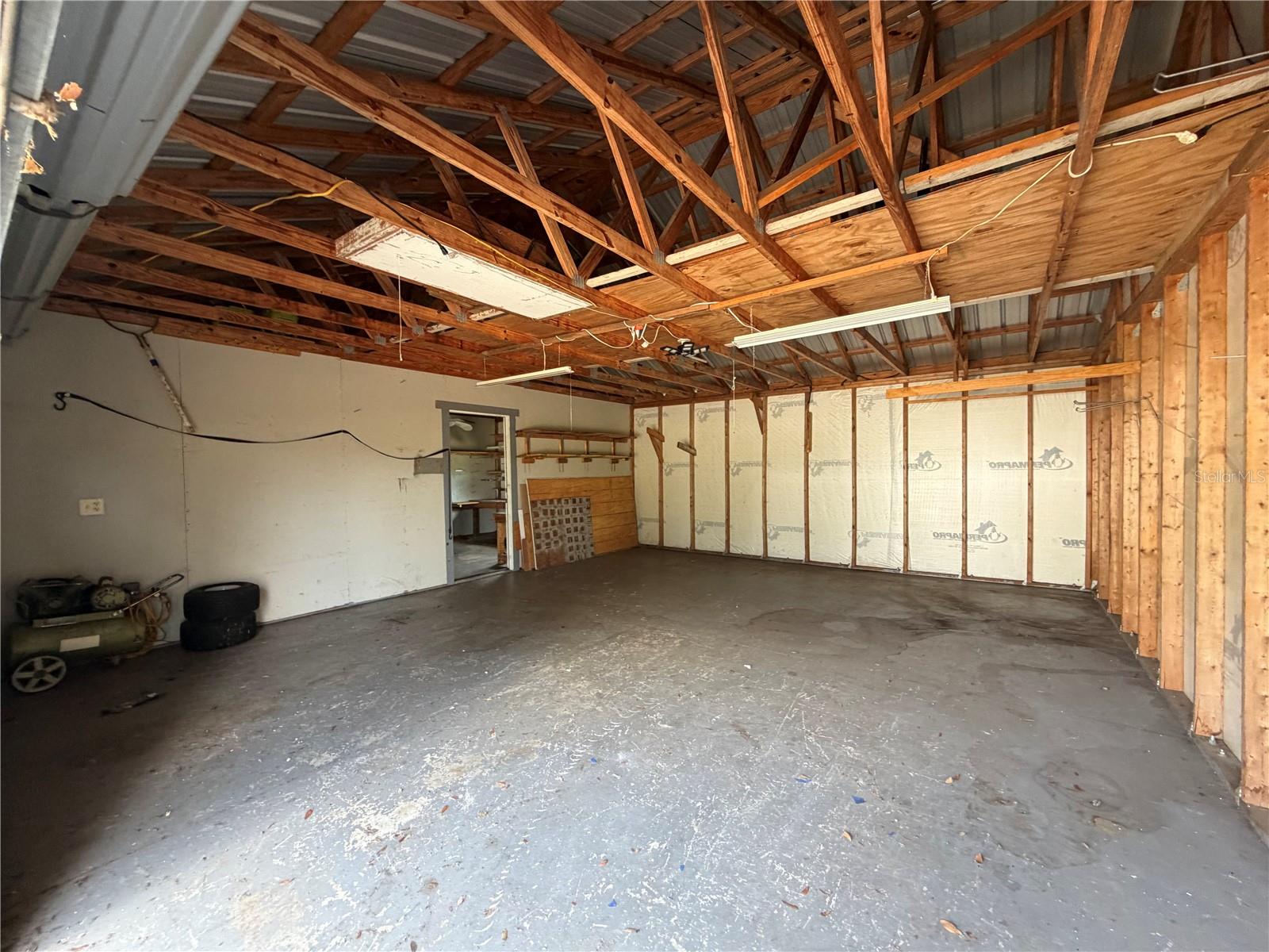 GOLDENBOUGH T A YARNELL - Residential