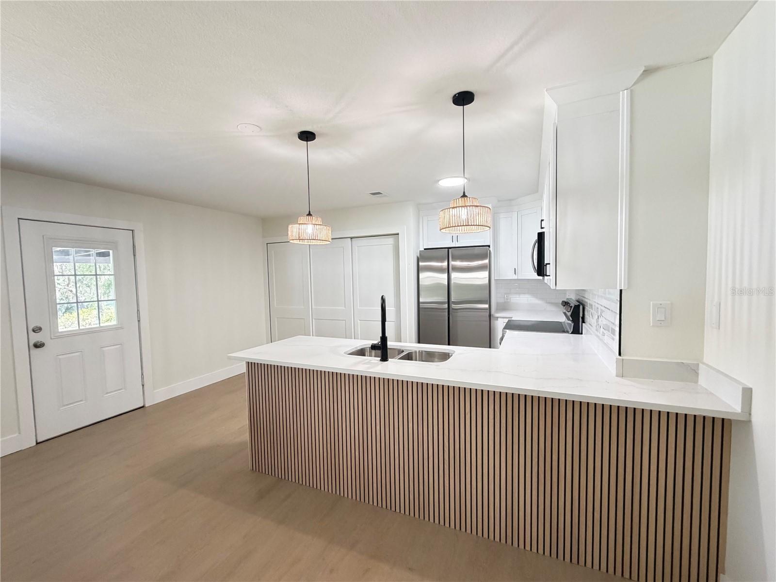 GOLDENBOUGH T A YARNELL - Residential