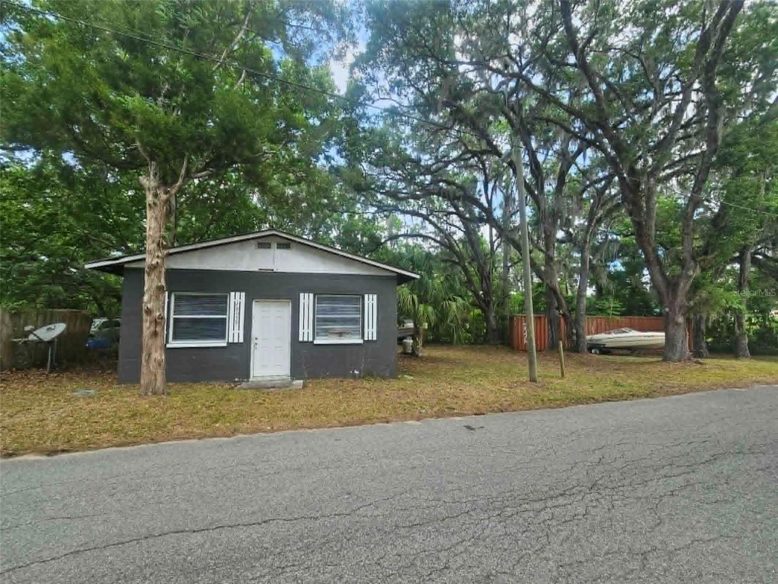 TOWN OF BROOKSVILLE - Residential