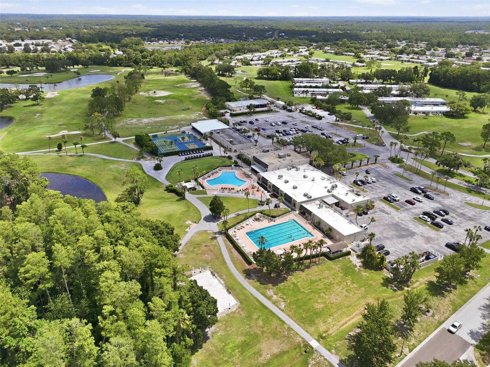 GOLF VIEW VILLAS CONDO 05 - Residential