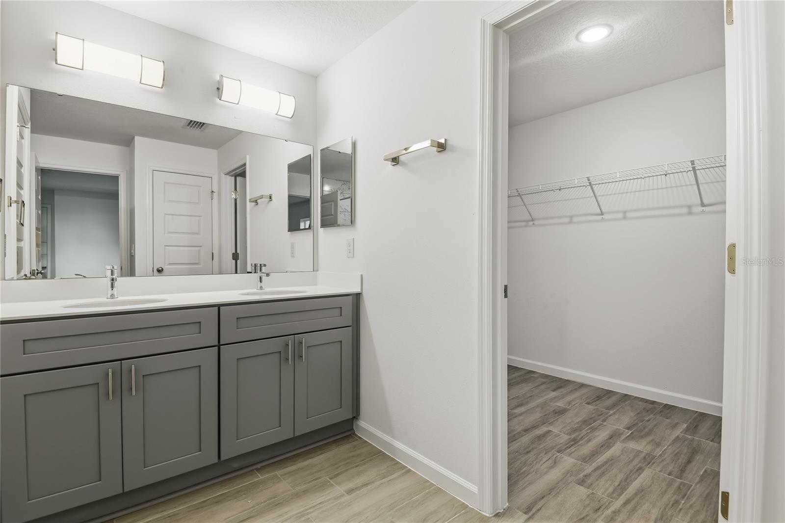 POINCIANA NBRHD 2 VILL 8 - Residential