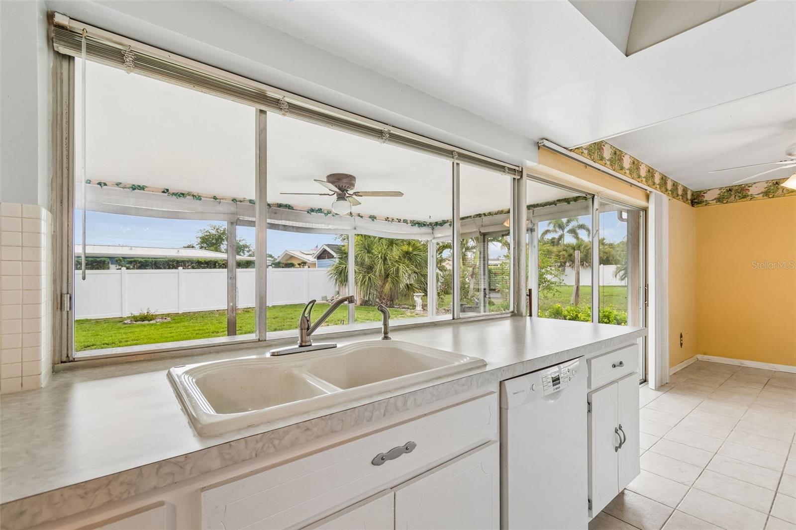 IMPERIAL POINT - Residential