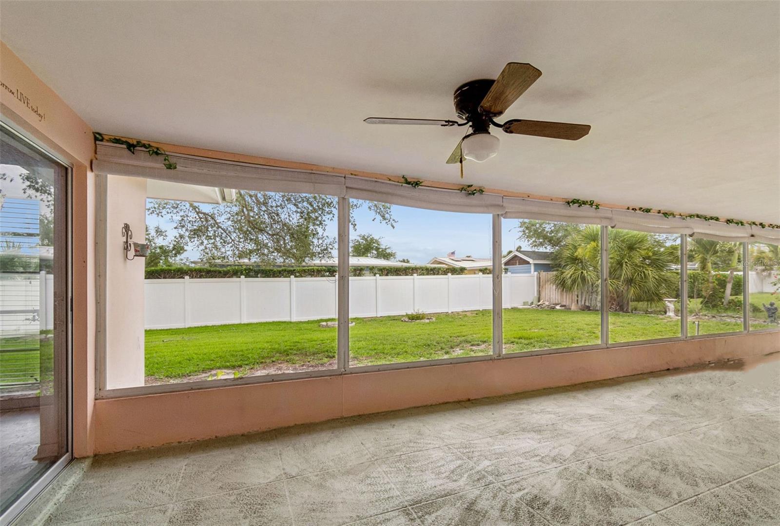 IMPERIAL POINT - Residential