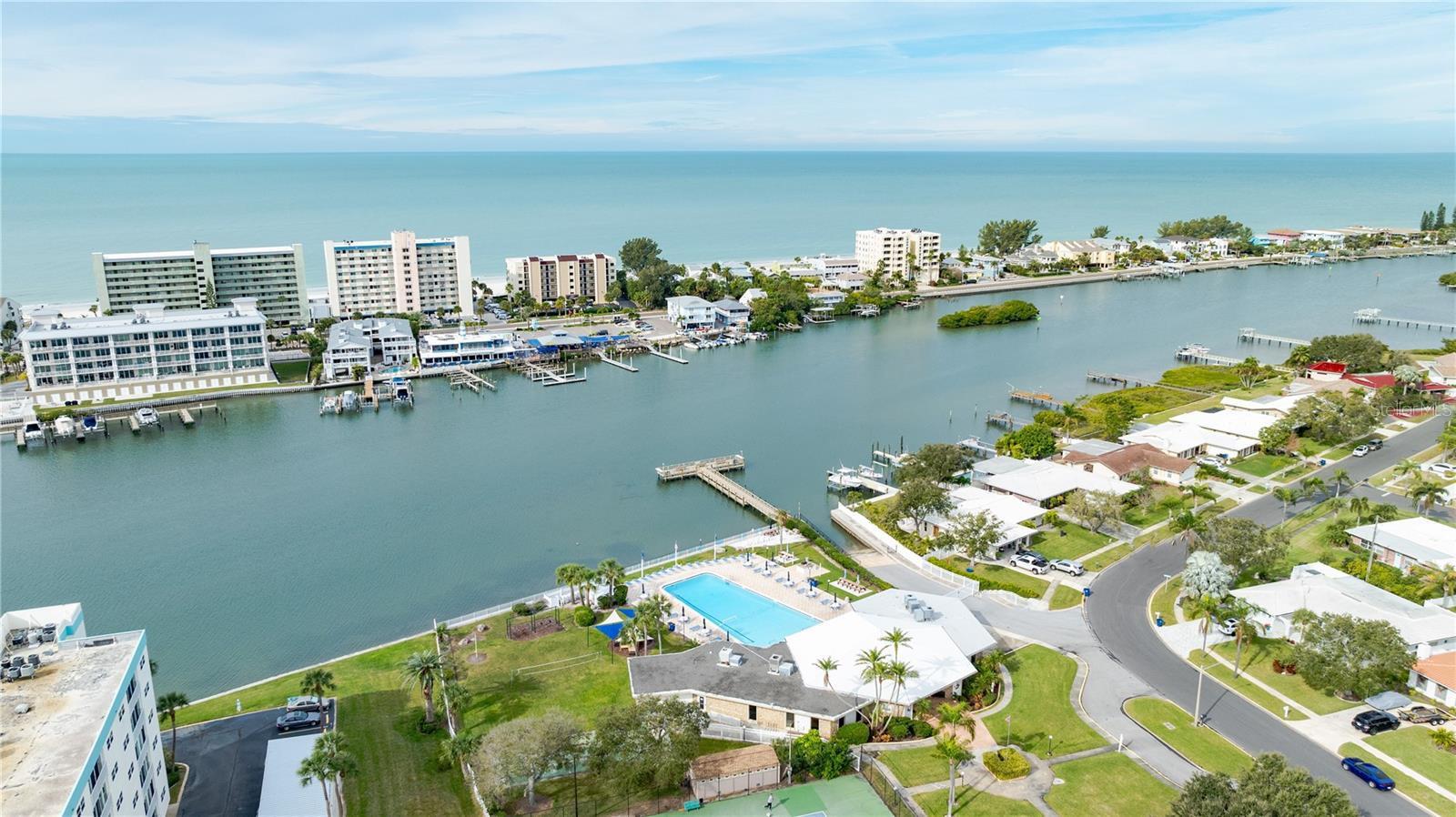 IMPERIAL POINT - Residential