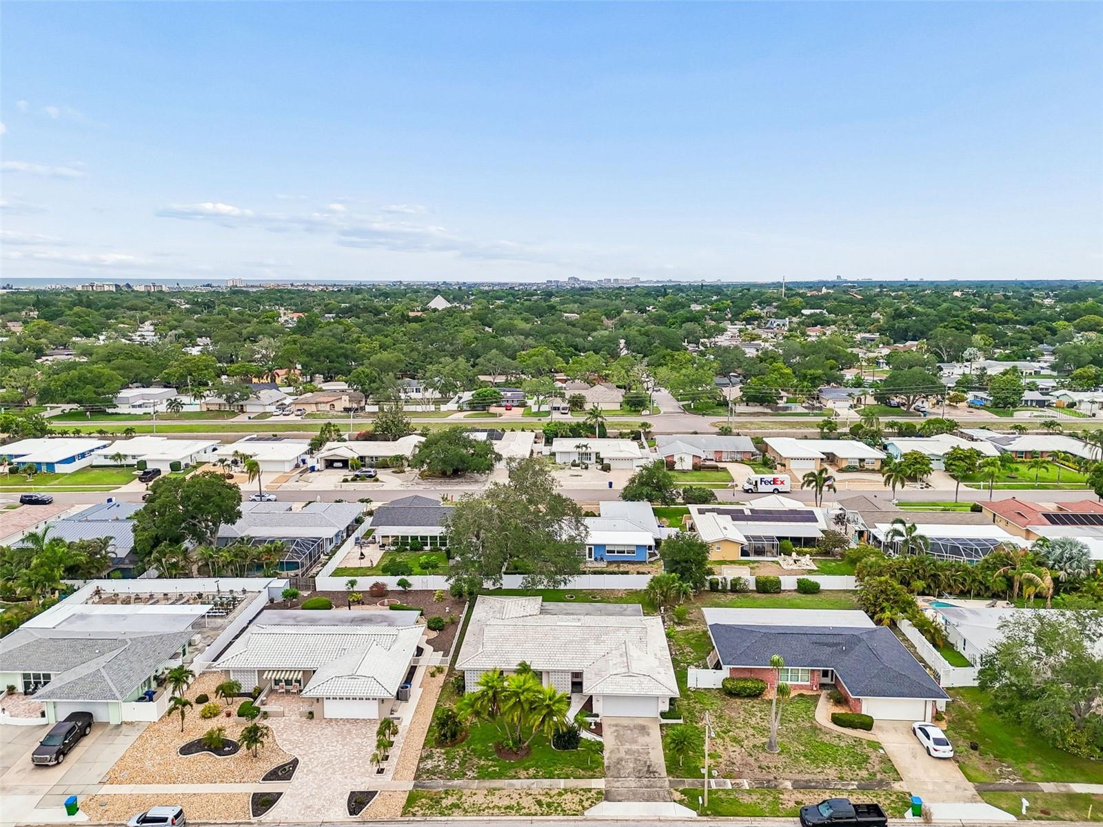 IMPERIAL POINT - Residential