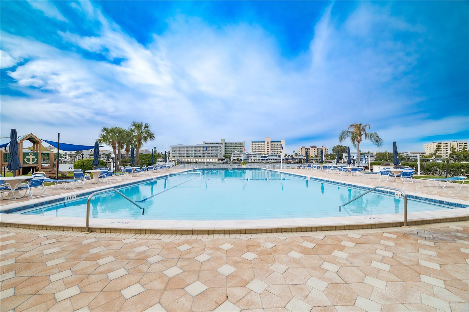 IMPERIAL POINT - Residential