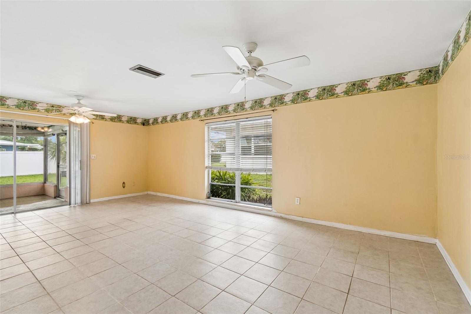 IMPERIAL POINT - Residential