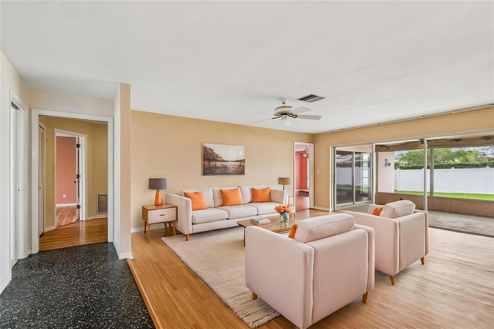 IMPERIAL POINT - Residential