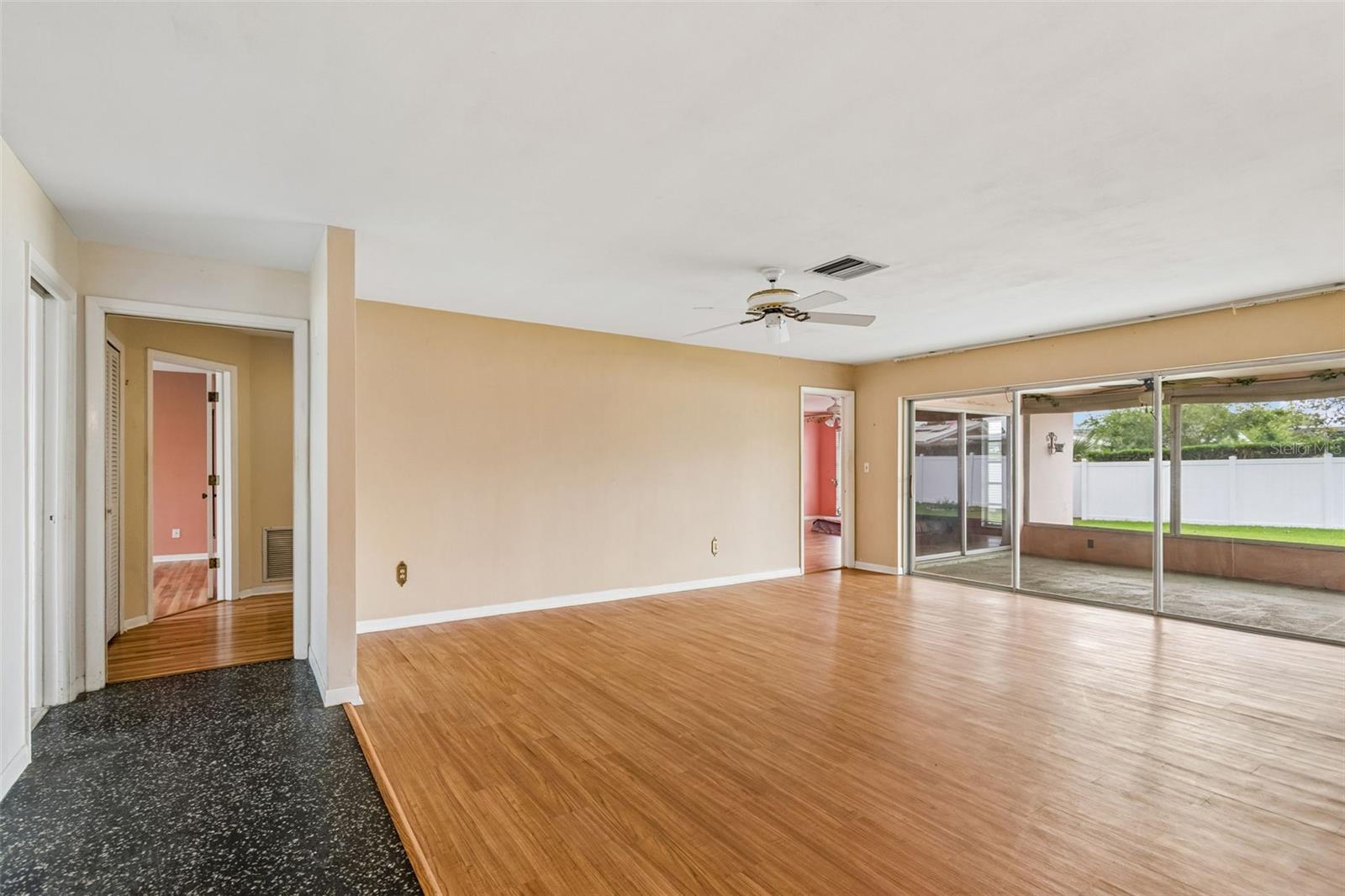 IMPERIAL POINT - Residential