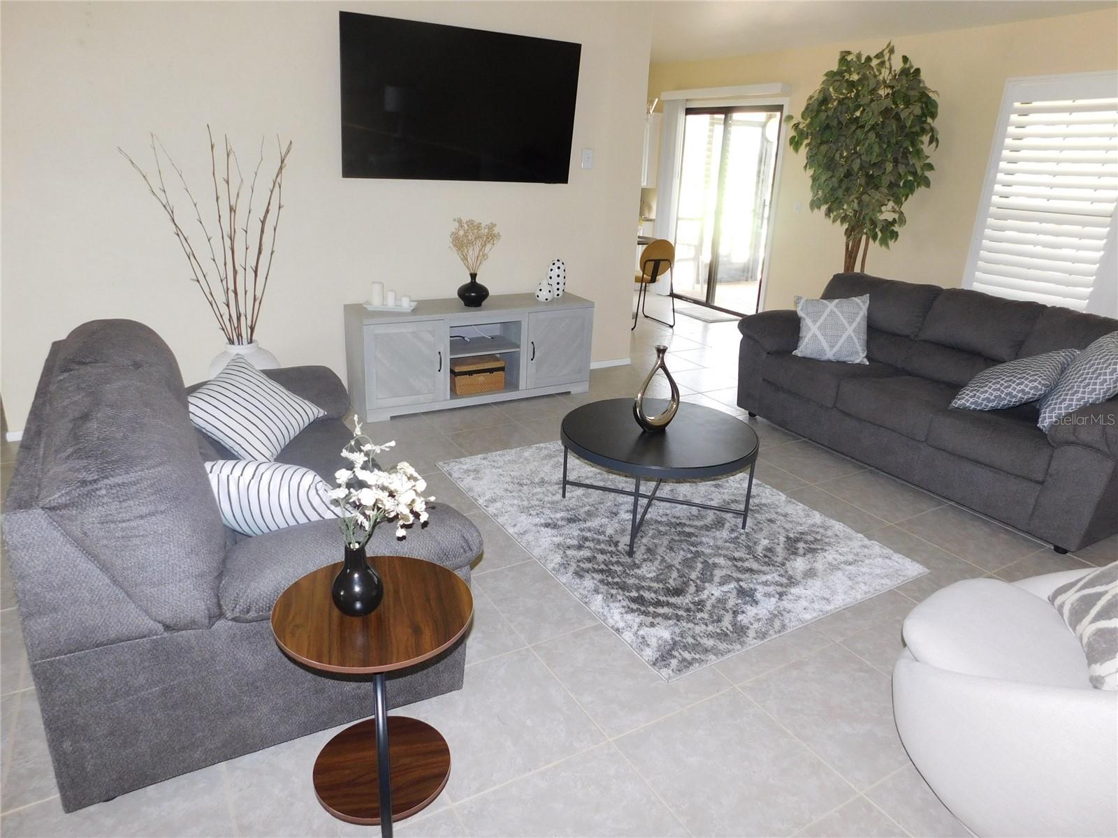NORTH PORT CHARLOTTE COUNTRY CLUB - Residential