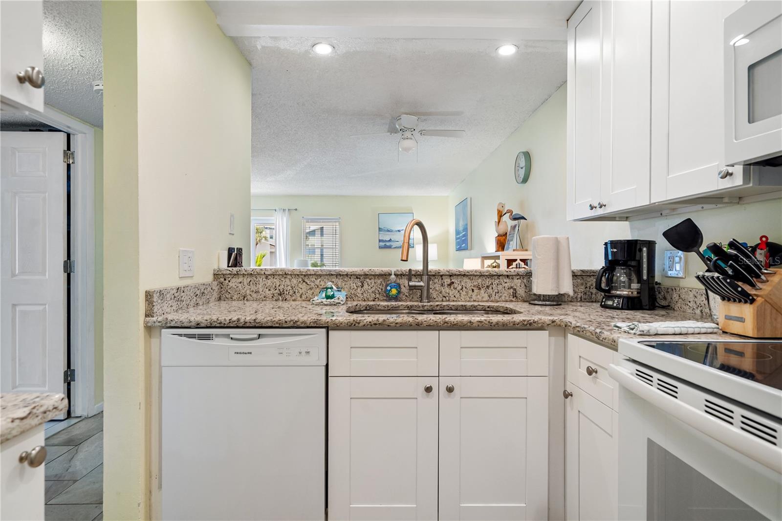 MADEIRA BEACH YACHT CLUB CONDO - Residential
