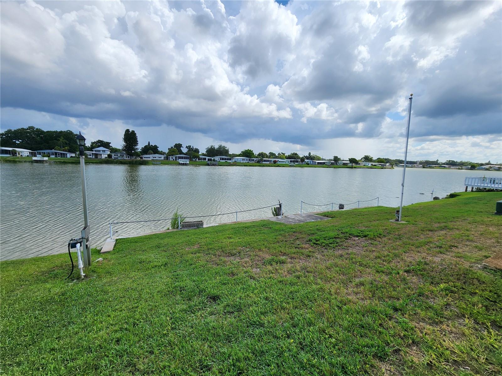 PALM LAKE ESTATES - Residential