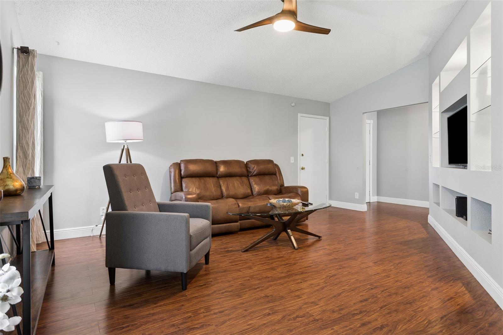 COUNTRY PLACE WEST UNIT V - Residential