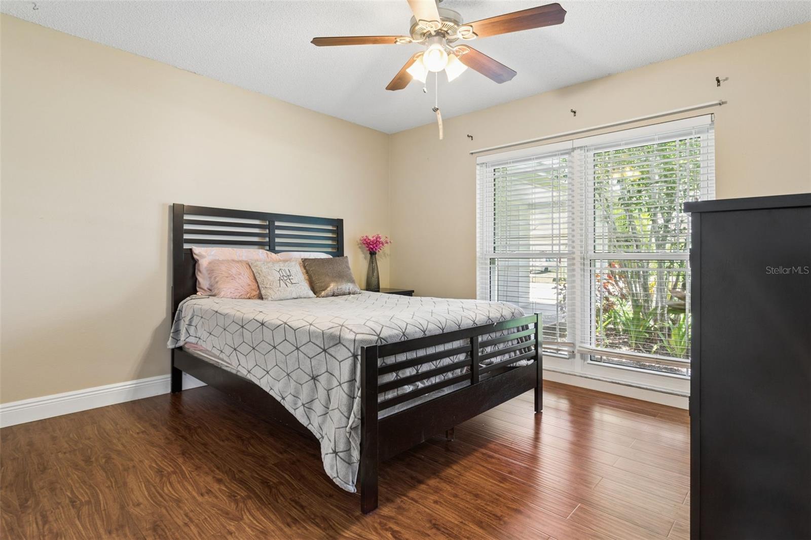 COUNTRY PLACE WEST UNIT V - Residential