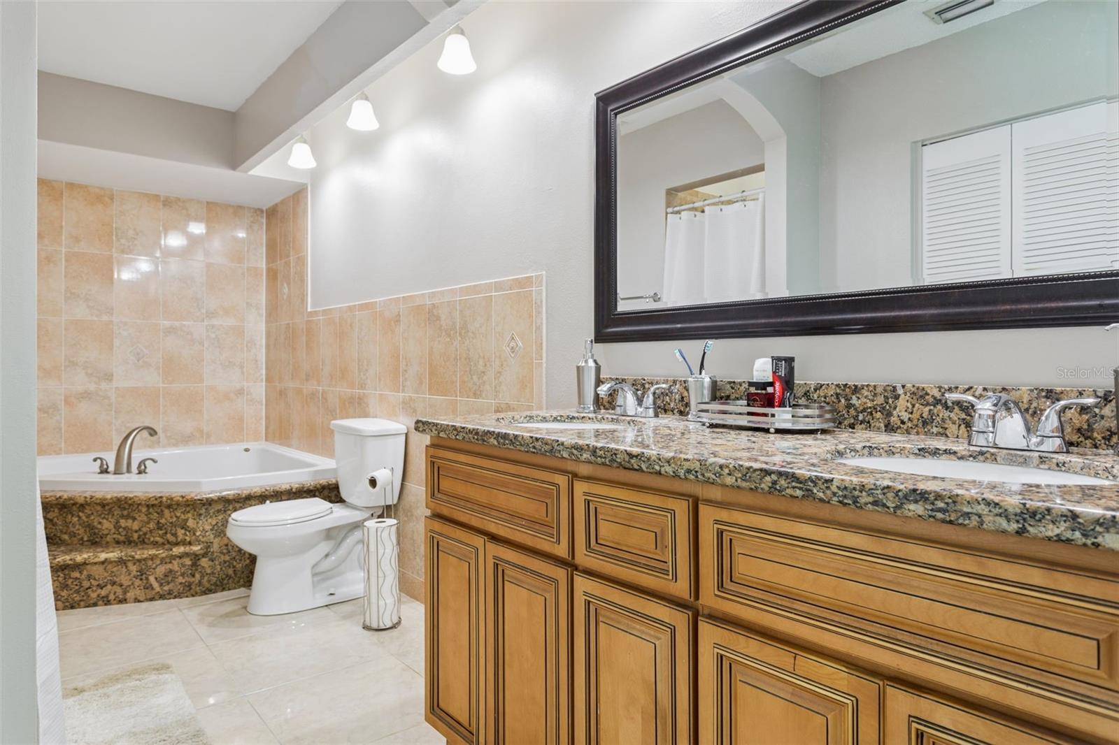 COUNTRY PLACE WEST UNIT V - Residential
