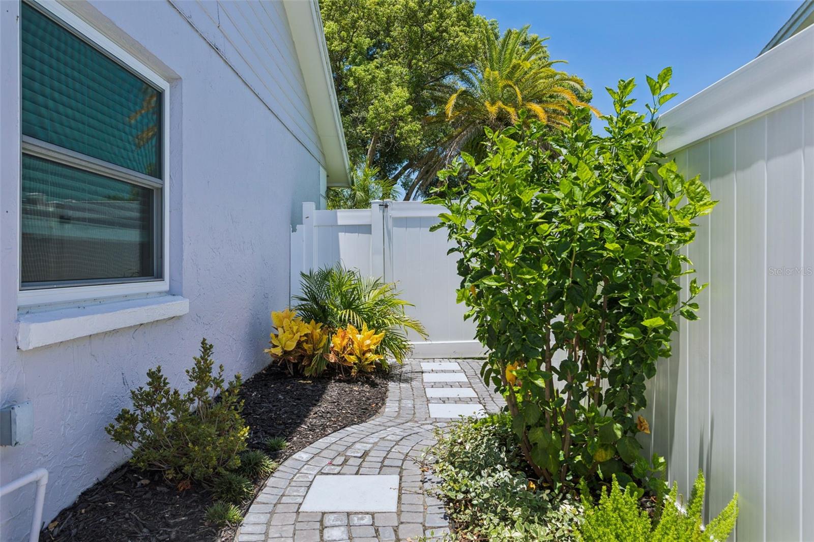 COUNTRY PLACE WEST UNIT V - Residential