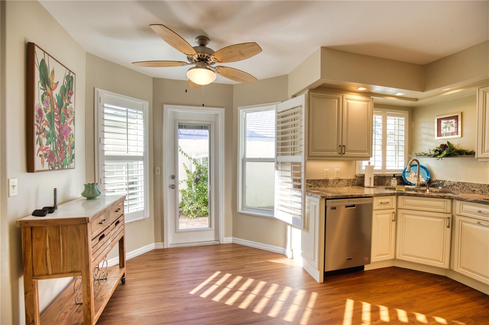 HARRINGTON LAKE - Residential Lease