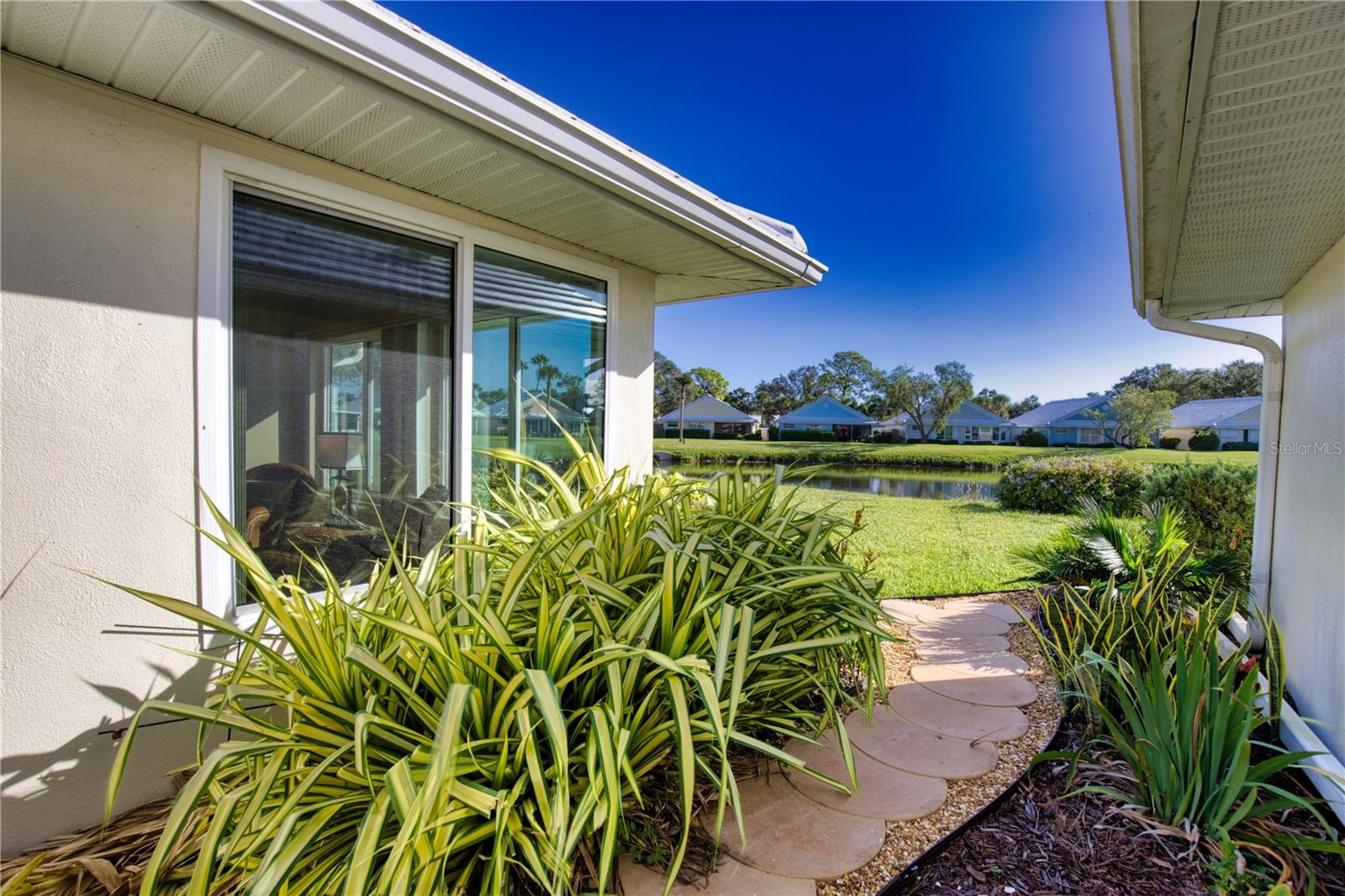 HARRINGTON LAKE - Residential Lease