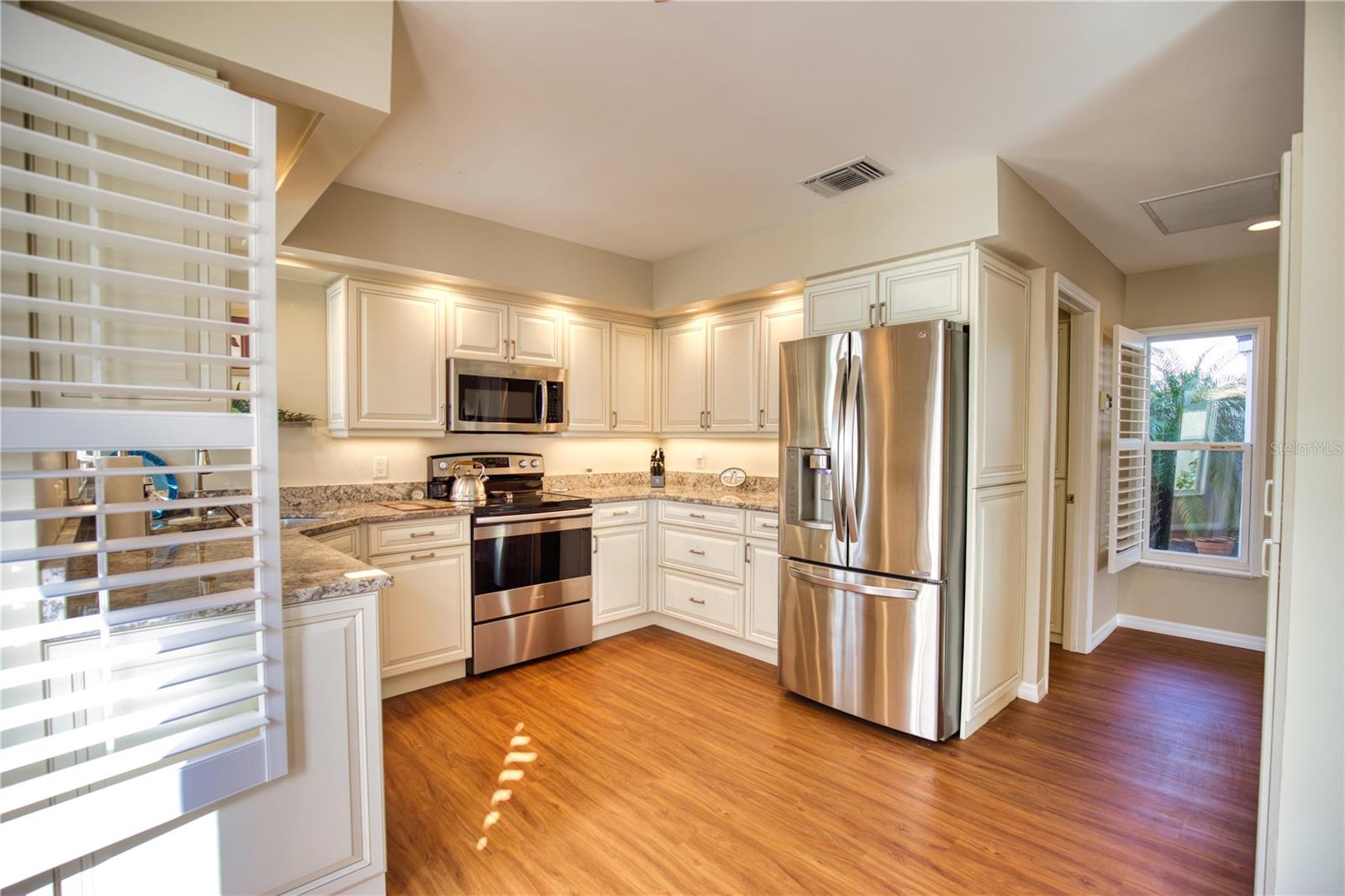 HARRINGTON LAKE - Residential Lease