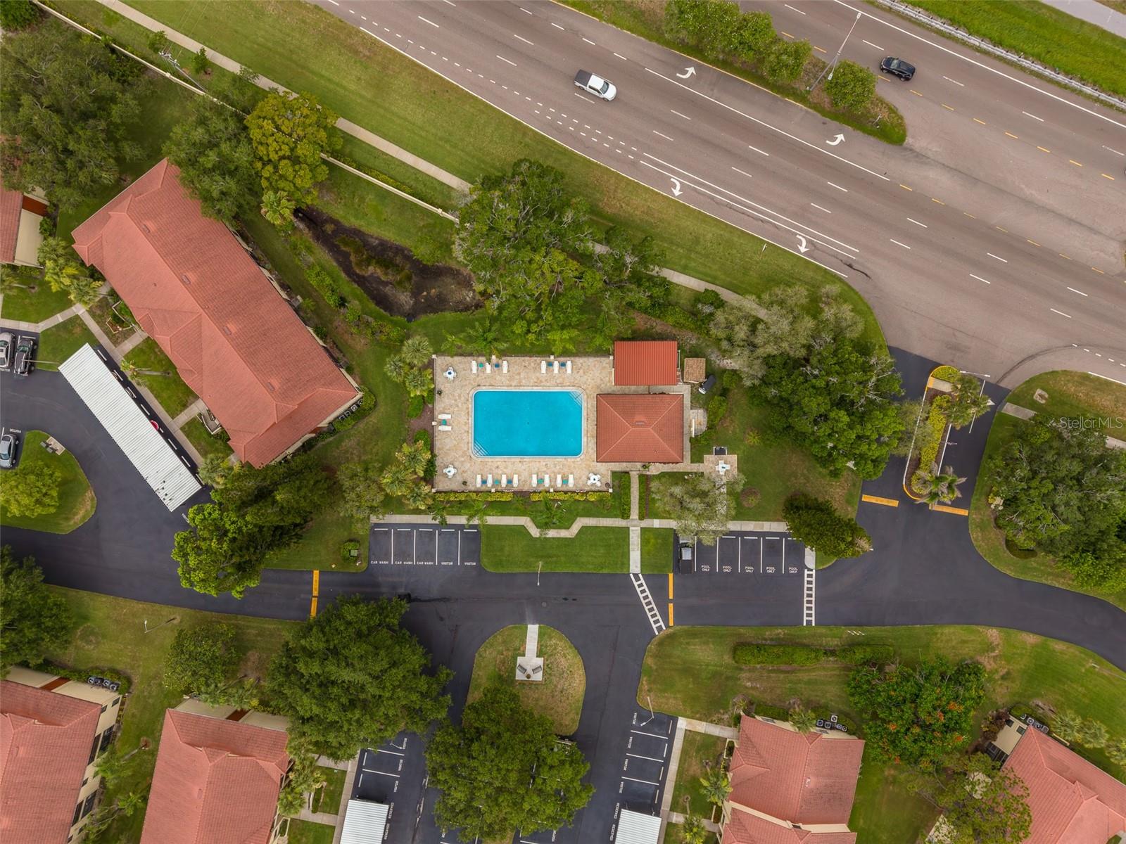 EL PASADO A CONDO - Residential