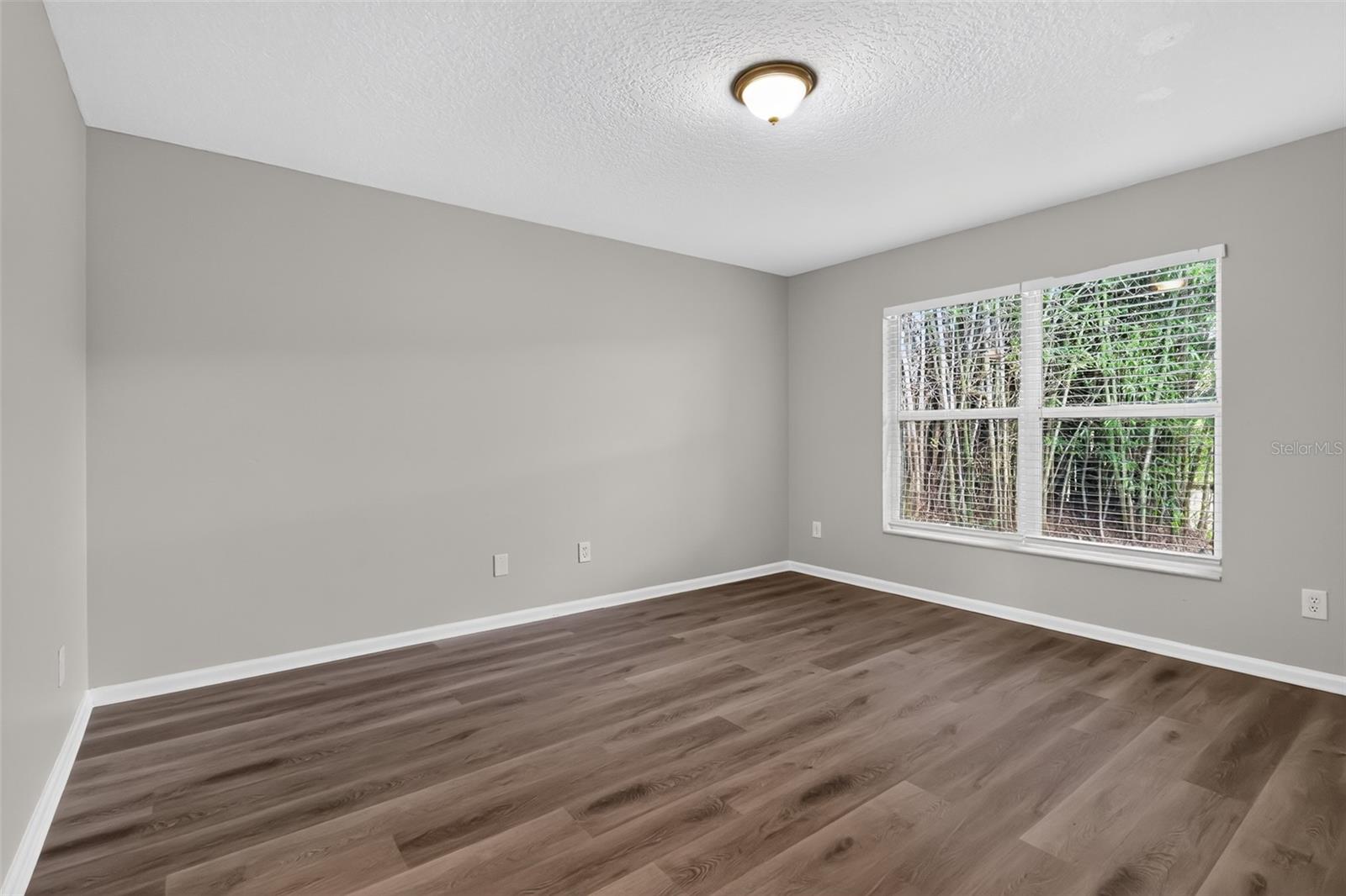 LAUREL RUN AT CRESCENT LAKES - Residential