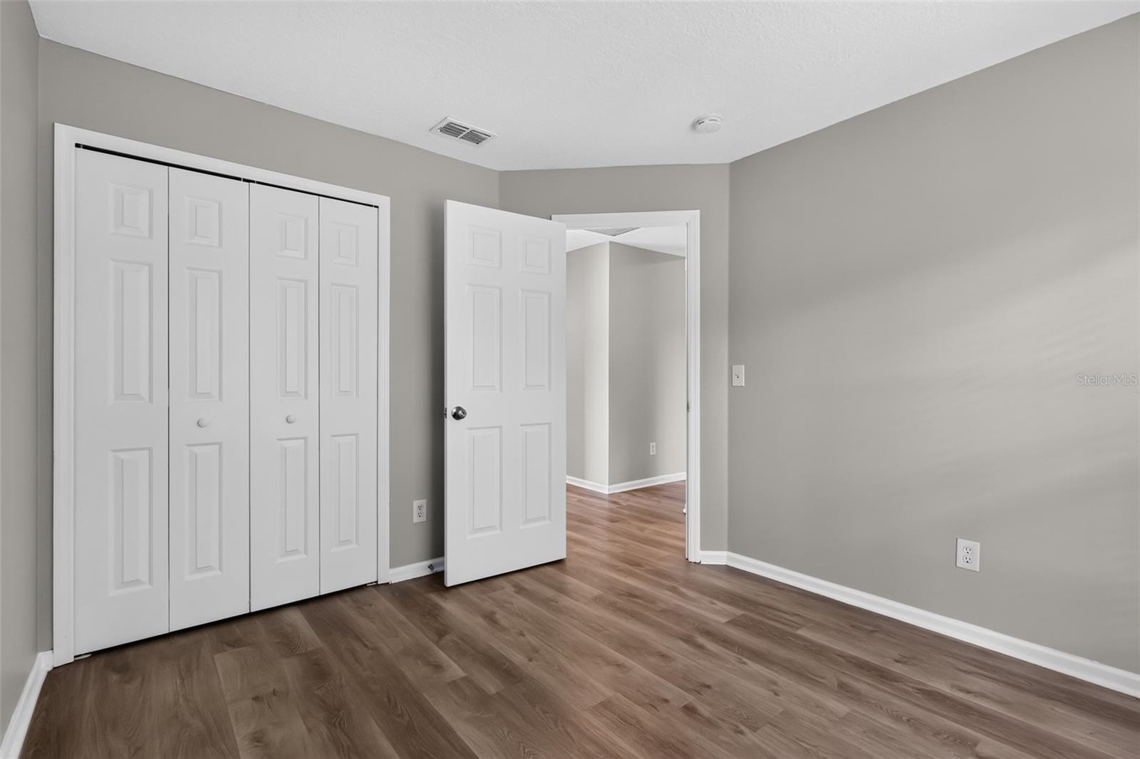 LAUREL RUN AT CRESCENT LAKES - Residential