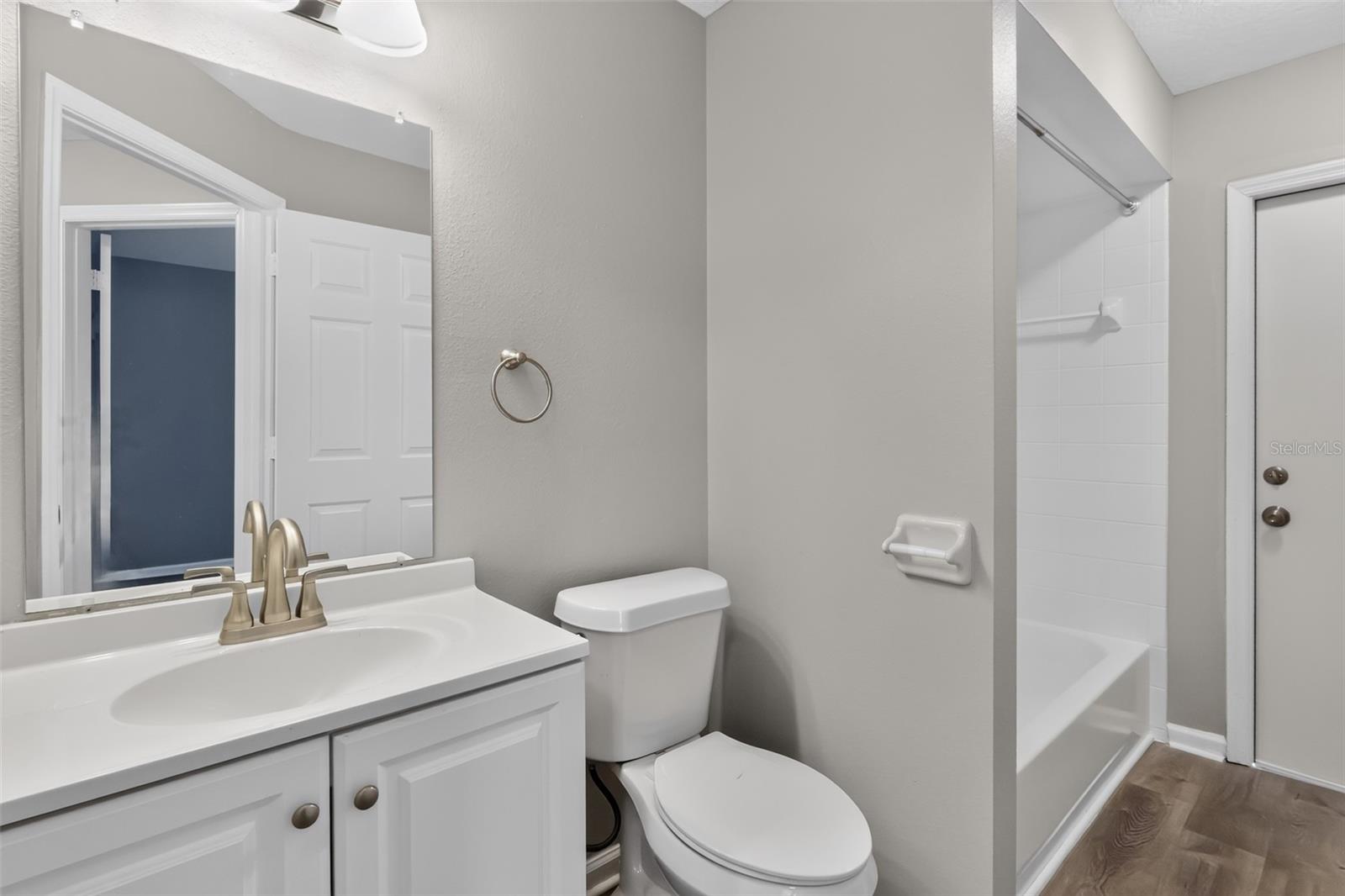 LAUREL RUN AT CRESCENT LAKES - Residential