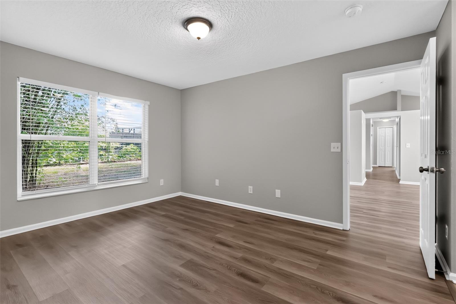 LAUREL RUN AT CRESCENT LAKES - Residential