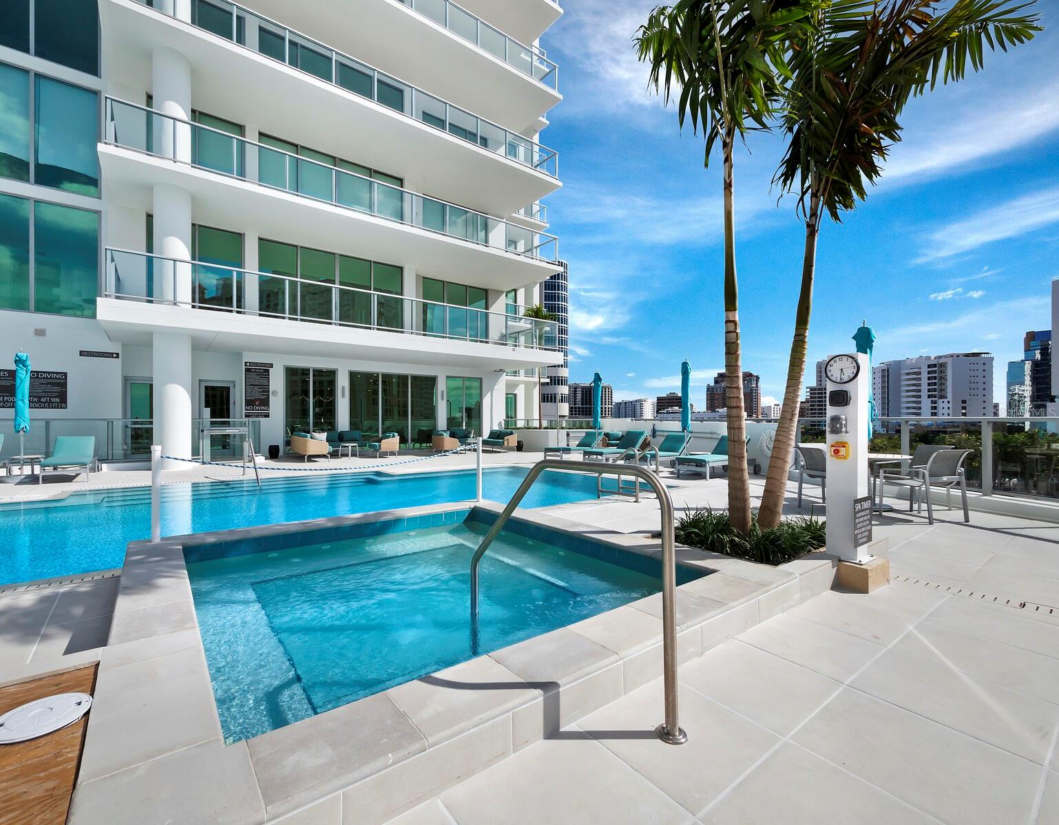 BAYSO SARASOTA - Residential