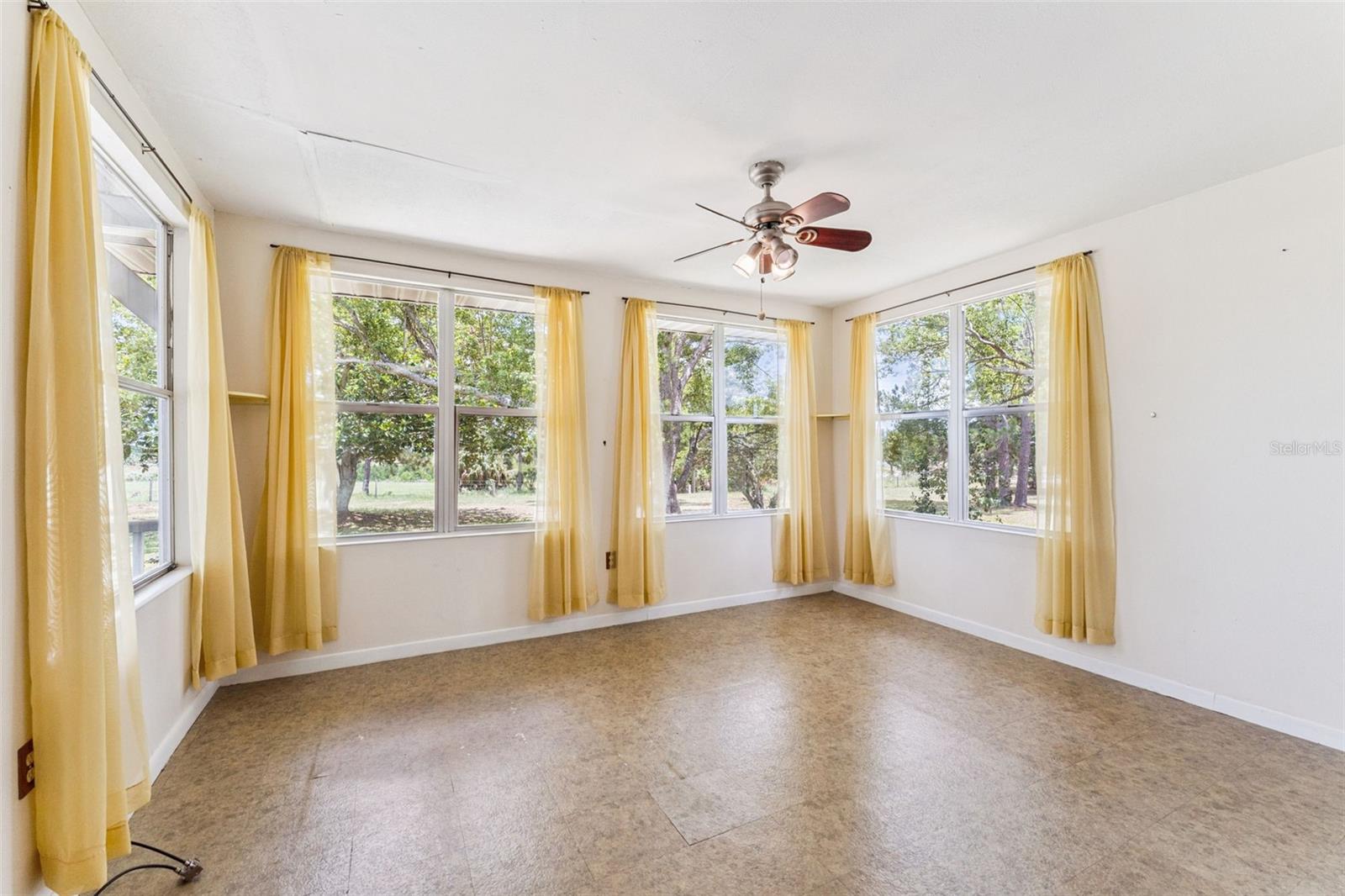 POSTAL COLONY 34-22-26 - Residential