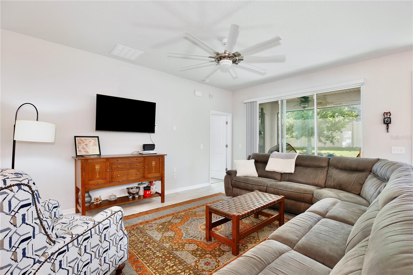 JOHNS LAKE LNDG PH 4 - Residential