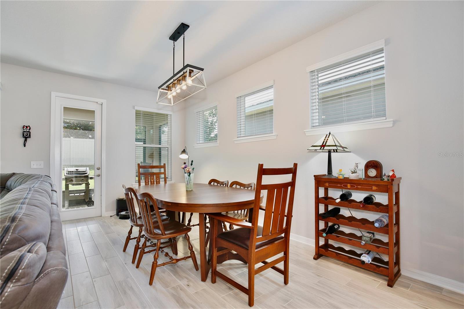 JOHNS LAKE LNDG PH 4 - Residential
