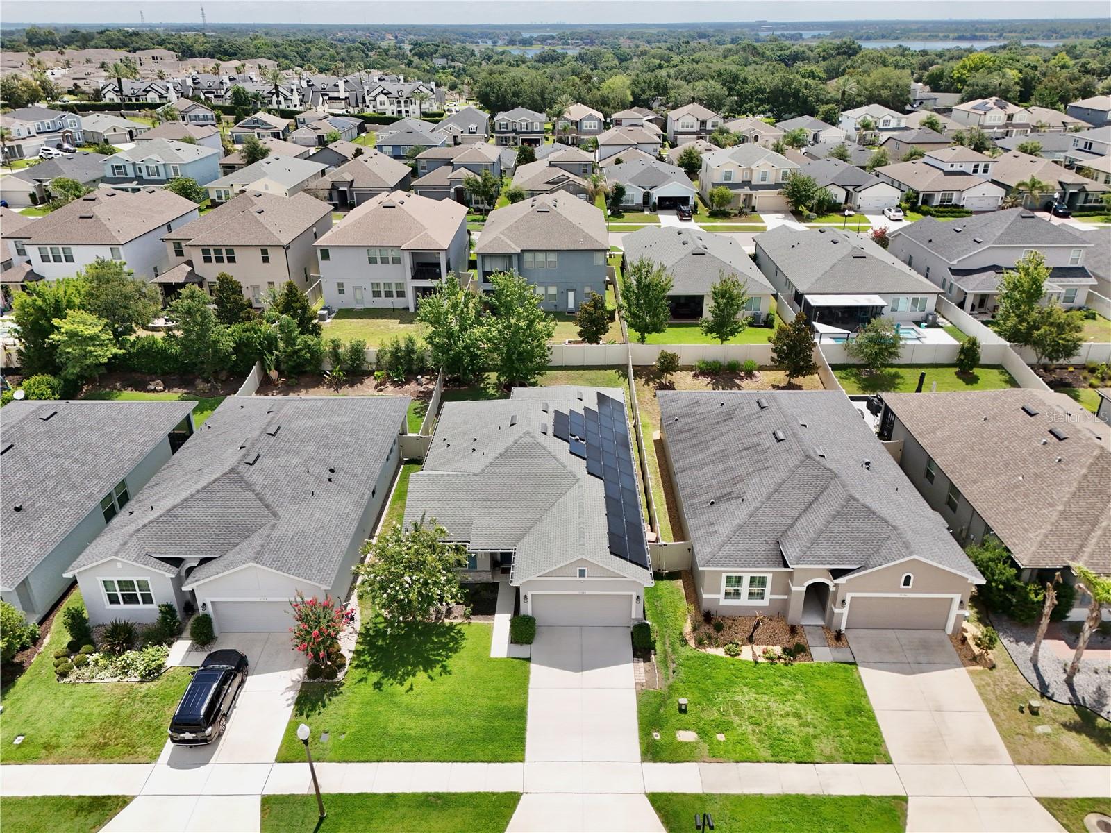 JOHNS LAKE LNDG PH 4 - Residential