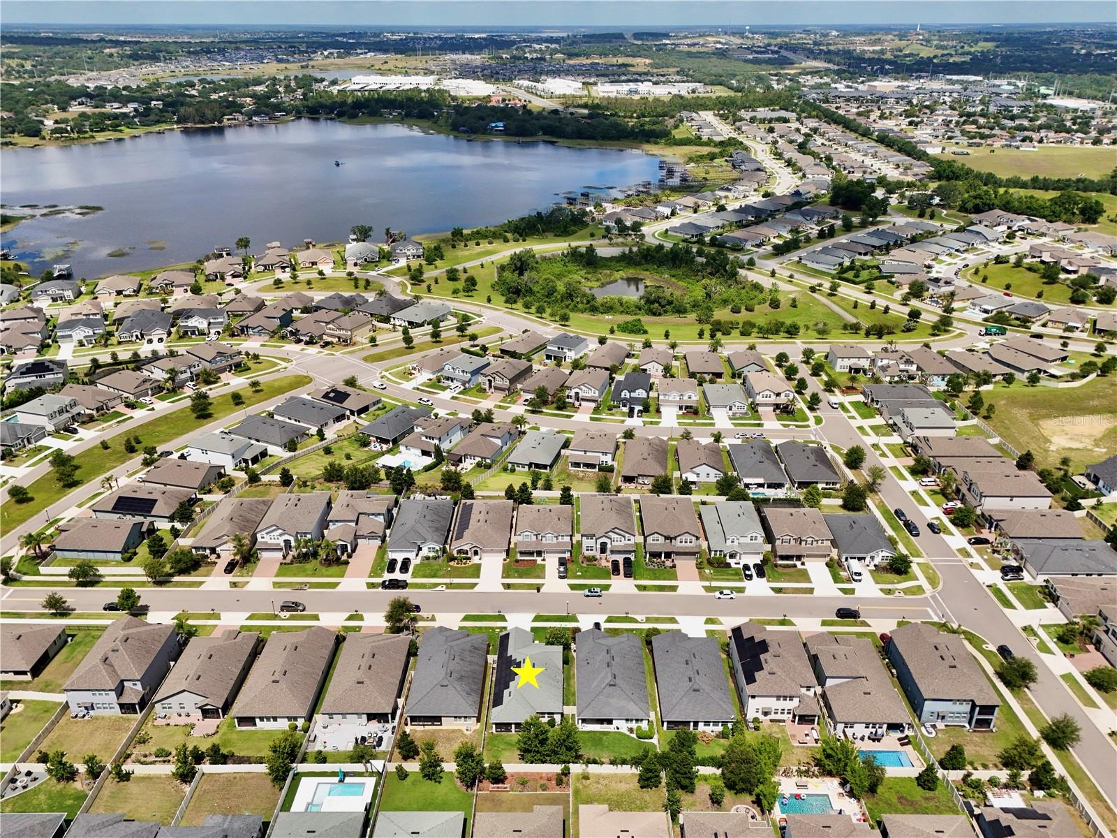 JOHNS LAKE LNDG PH 4 - Residential