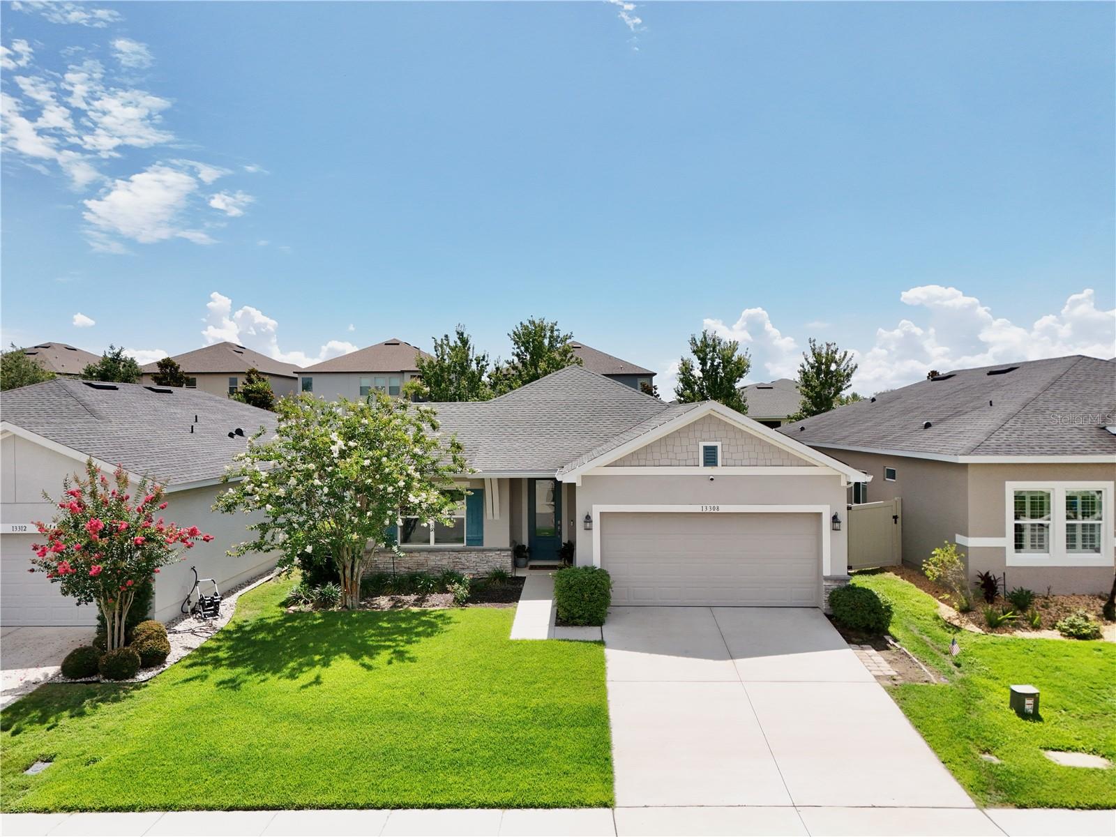 JOHNS LAKE LNDG PH 4 - Residential